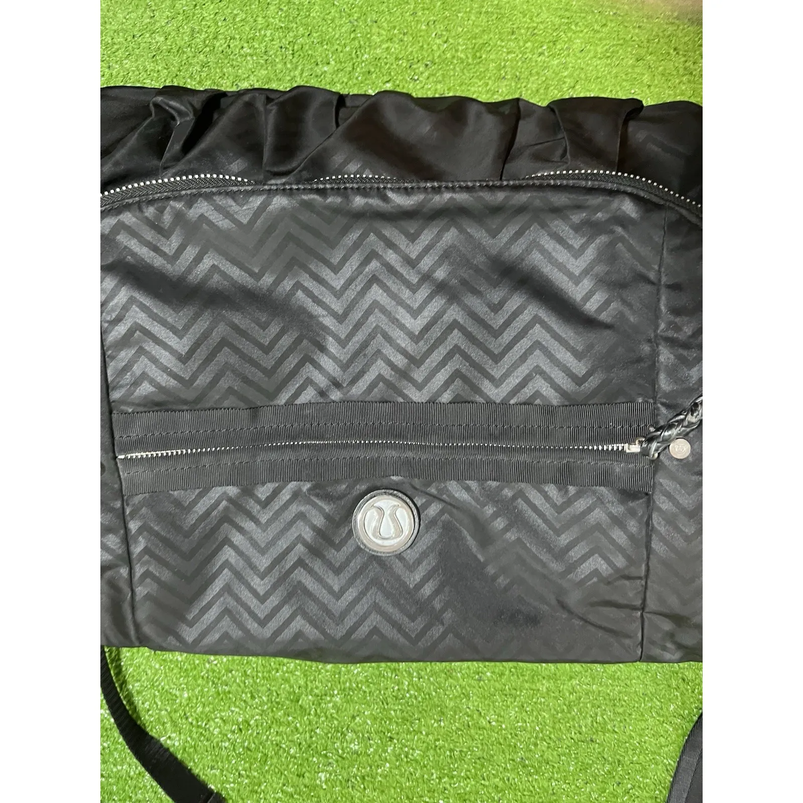 Lululemon Yoga Moto Messenger Bag Black Yoga Bag‎ Laptop Crossbody - Image 2