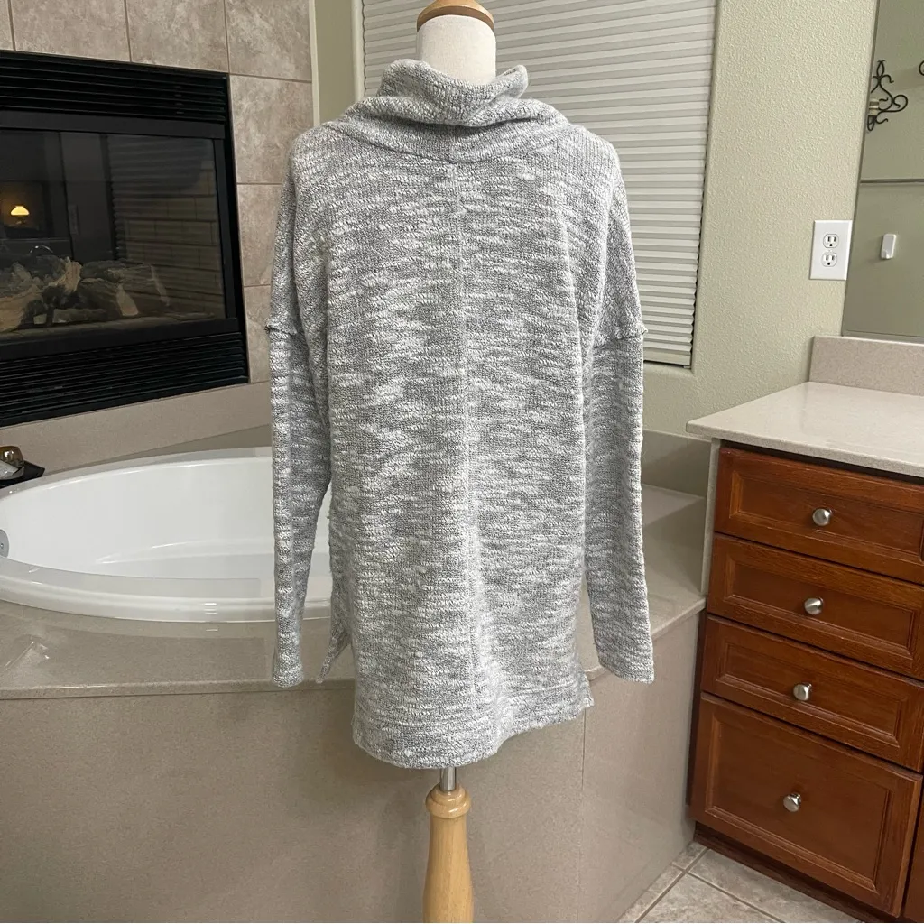 Sanctuary Revolve Cowl Neck Gray‎ Sweater Wool Blend Size Small Cozy Winter Fall - Image 11