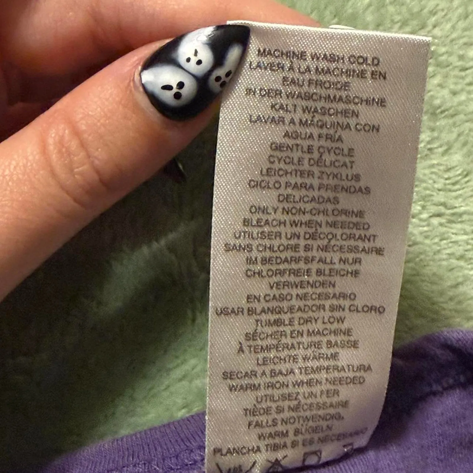 Disney 101 Dalmatians Purple Henley Tee Medium - Image 8