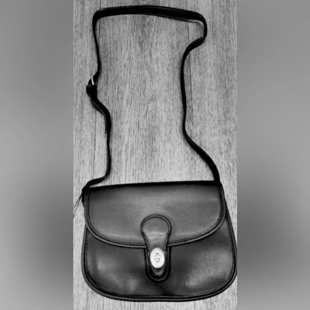 Everyday Essential Black Crossbody Bag•Tons of Space & Organization• NWT - Image 2