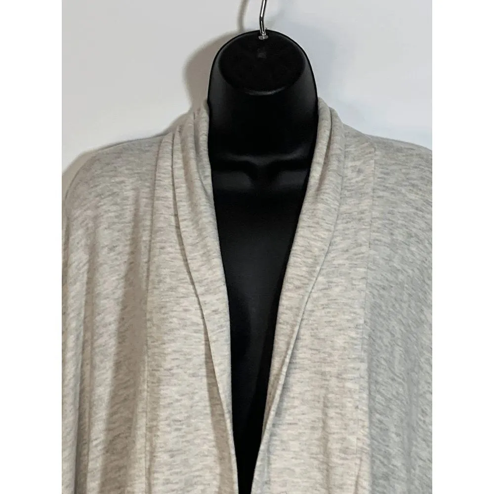 Cupcakes and Cashmere Women’s Open Front Batwing Shrug Sweater Gray Size Small - Image 3