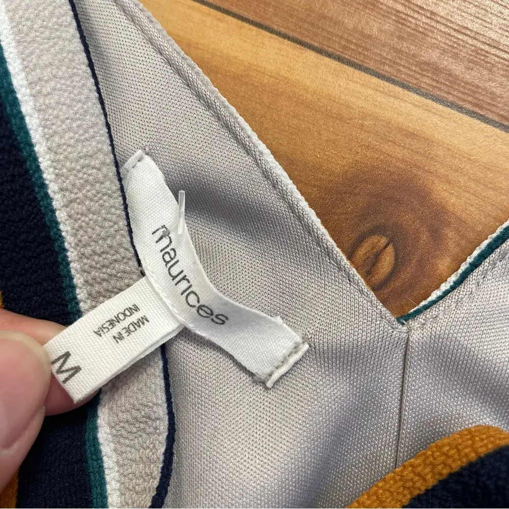 Maurices Women’s Variegated Striped Sleeveless V Neck Belted Jumpsuit Medium - Image 10