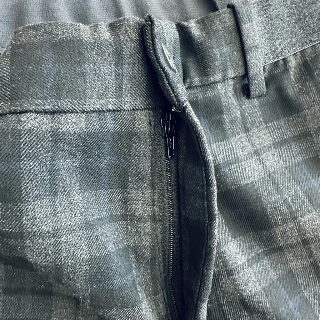 UNIQLO Gray Black Plaid Smart Ankle Work Pants Size S 27-30” Waist - Image 9