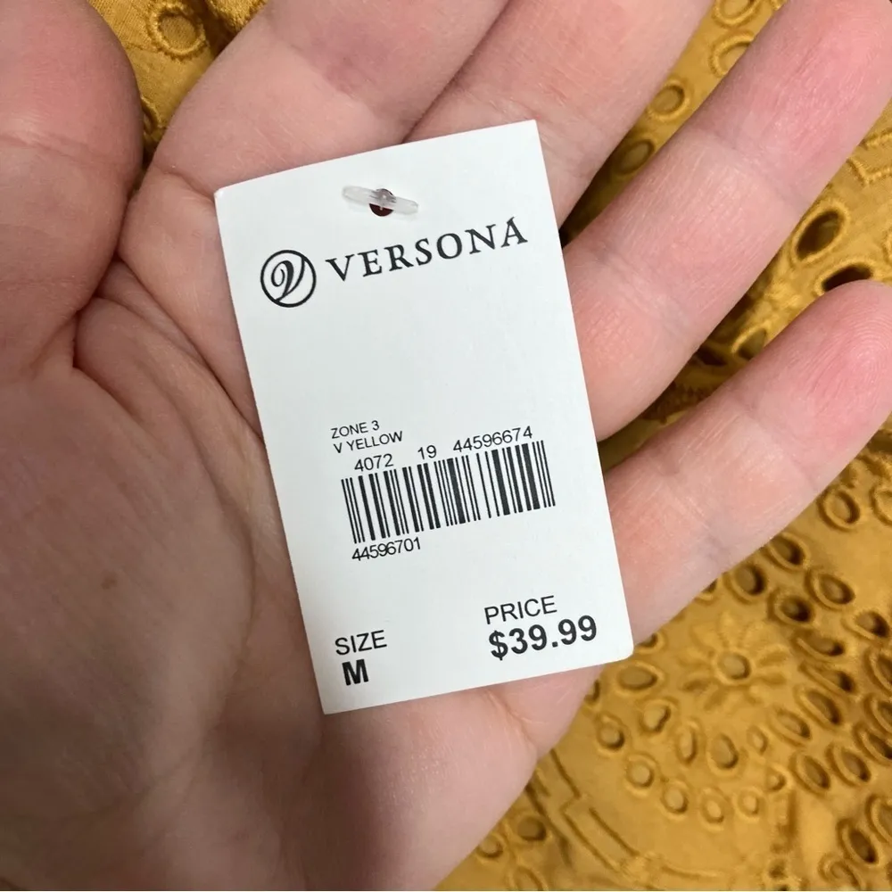 Versona‎ eyelet romper mustard yellow size medium - Image 6