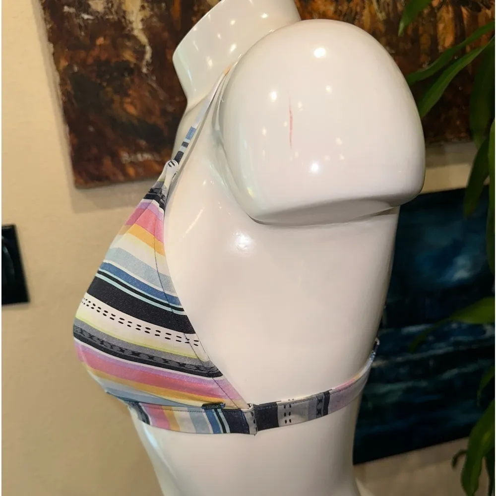 EUC RipCurl top bikini SZ S - Image 3