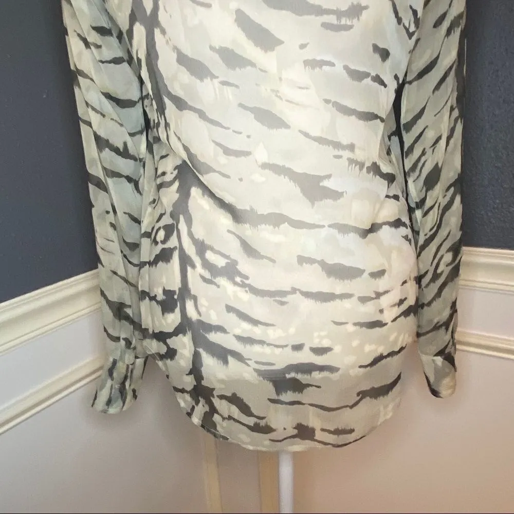 Equipment Femme Silk Button Down Blouse - Image 7