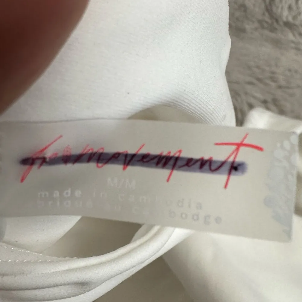 Free People Movement Trophy Life Mesh Cutout Sports Bra White size medium - Image 7