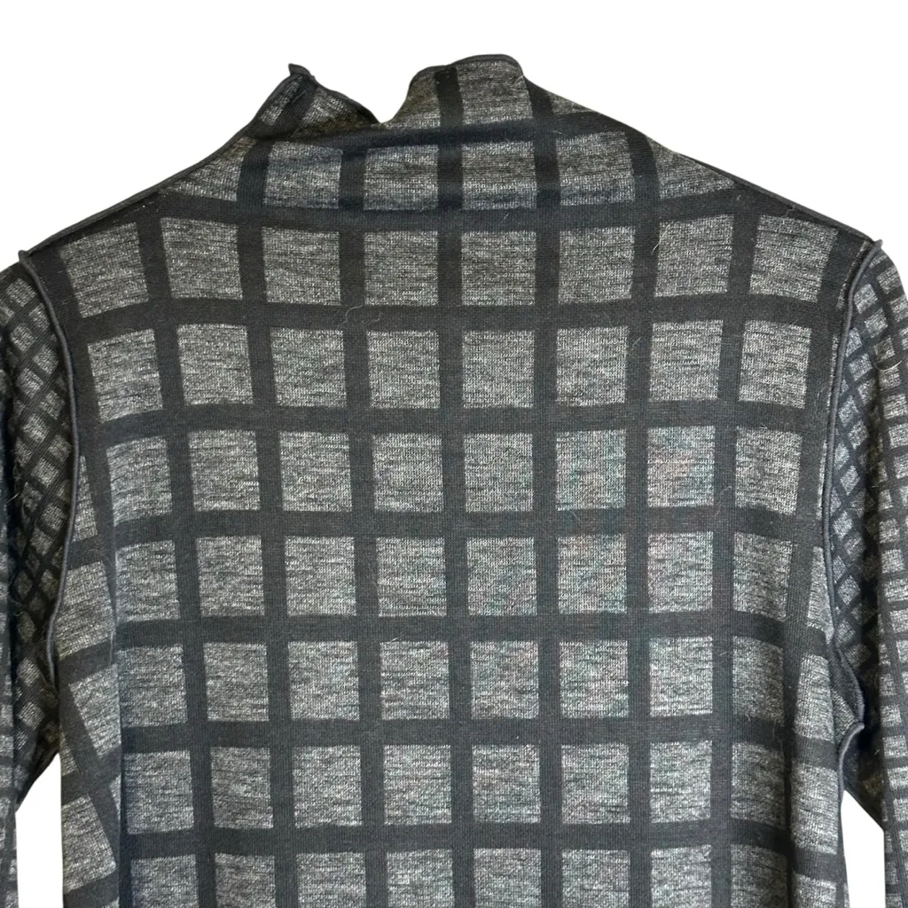 Trisha Tyler Black and Gray Checkered Sweater‎ Soft Knit Classy Office Church M Size M - Image 6