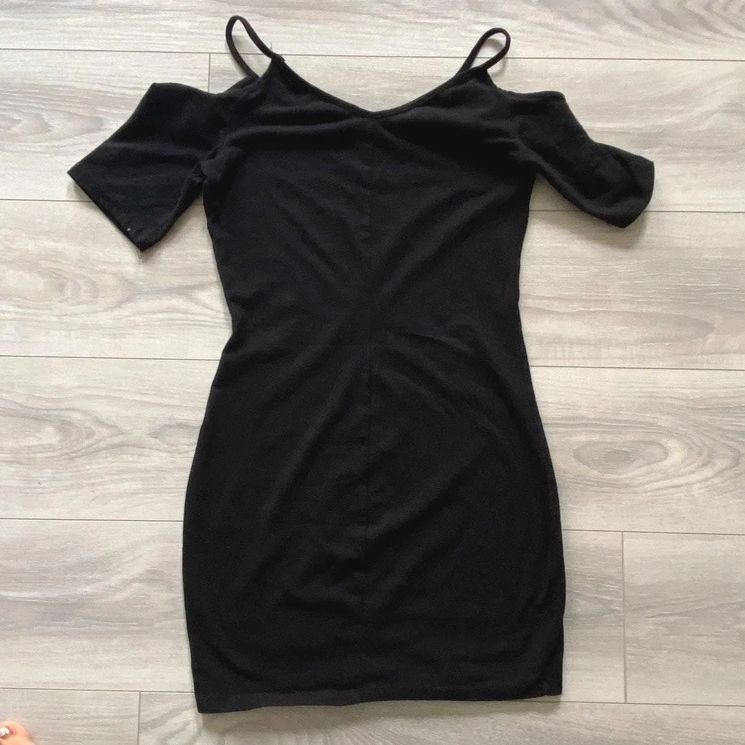 Black Bodycon Dress With Short Sleeves  - Image 2
