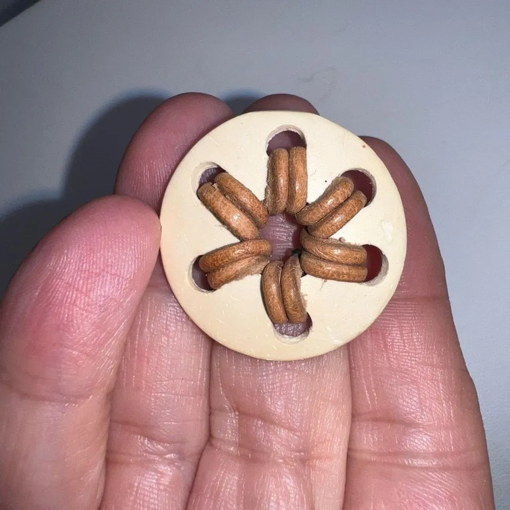 Vintage Leather Woven Plastic‎ Button Earrings Brown - Image 5