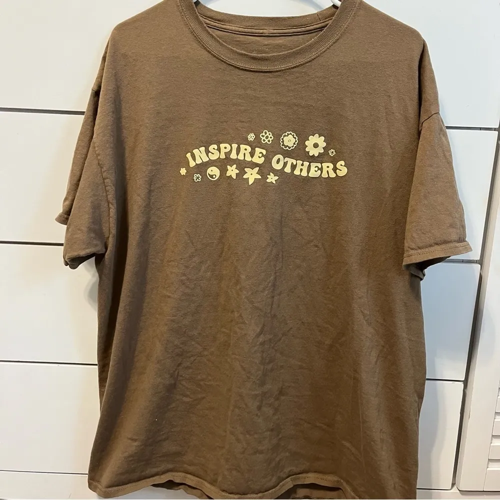 Pacsun Inspire Others Brown Graphic T Shirt - Image 2