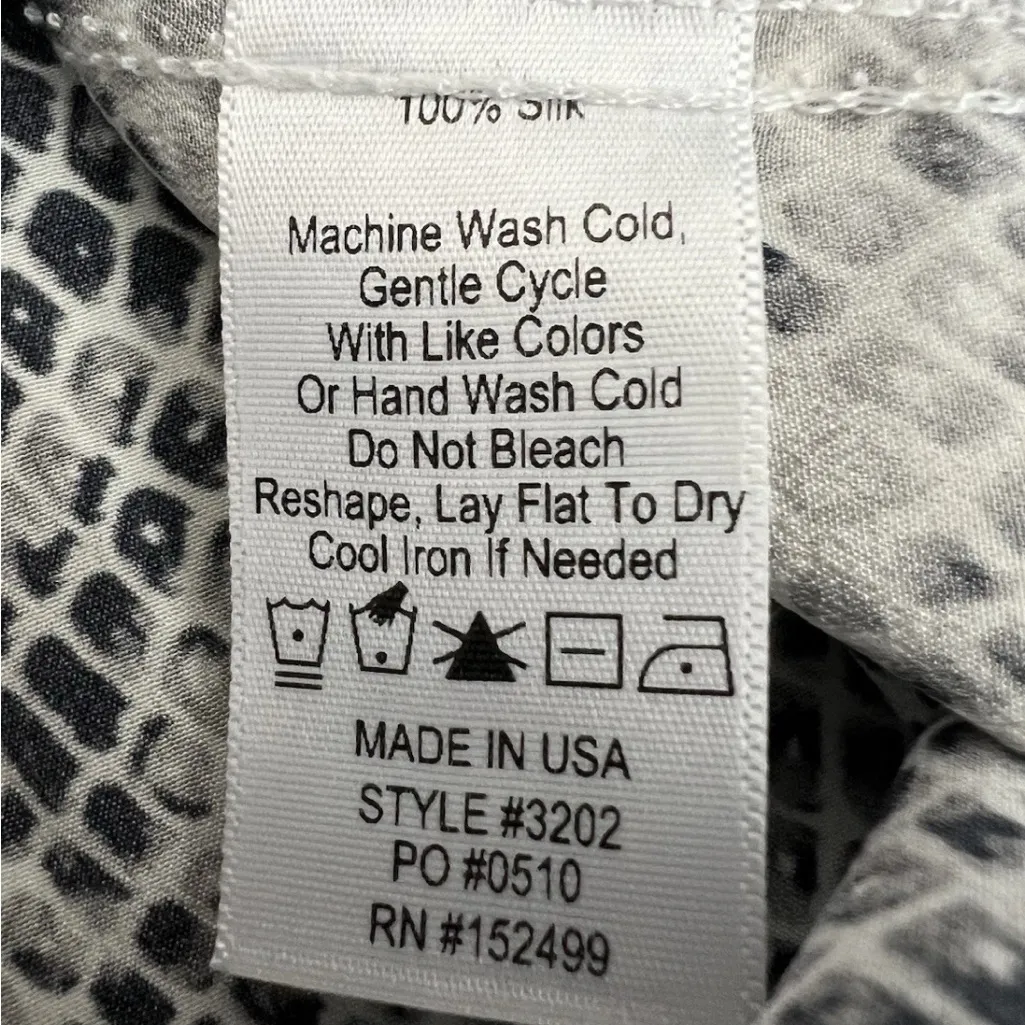 Amour Vert Monochrome Snakeskin Tunic - Image 4