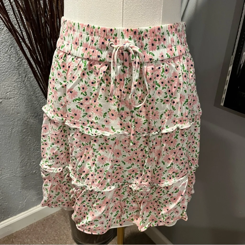 🌸ALICE + OLIVIA VINITA FLORAL RUFFLE SKIRT SIZE 8🌸 - Image 3
