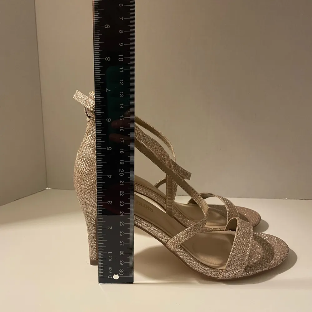 Dream Pairs Ankle Strap Criss Cross Party Evening Gold Sparkle Heels NWOT 7.5 - Image 6