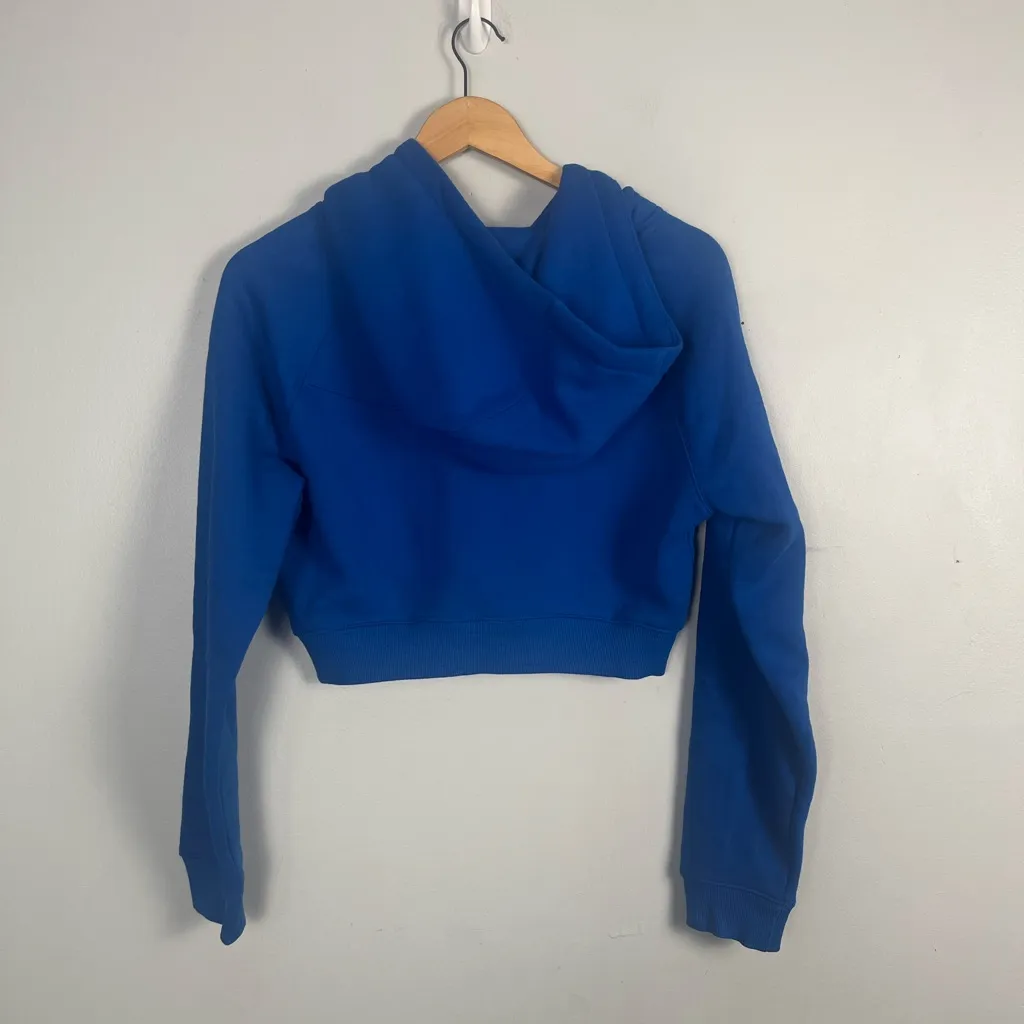 Alphalete cobalt blue cropped hoodie size small - Image 6