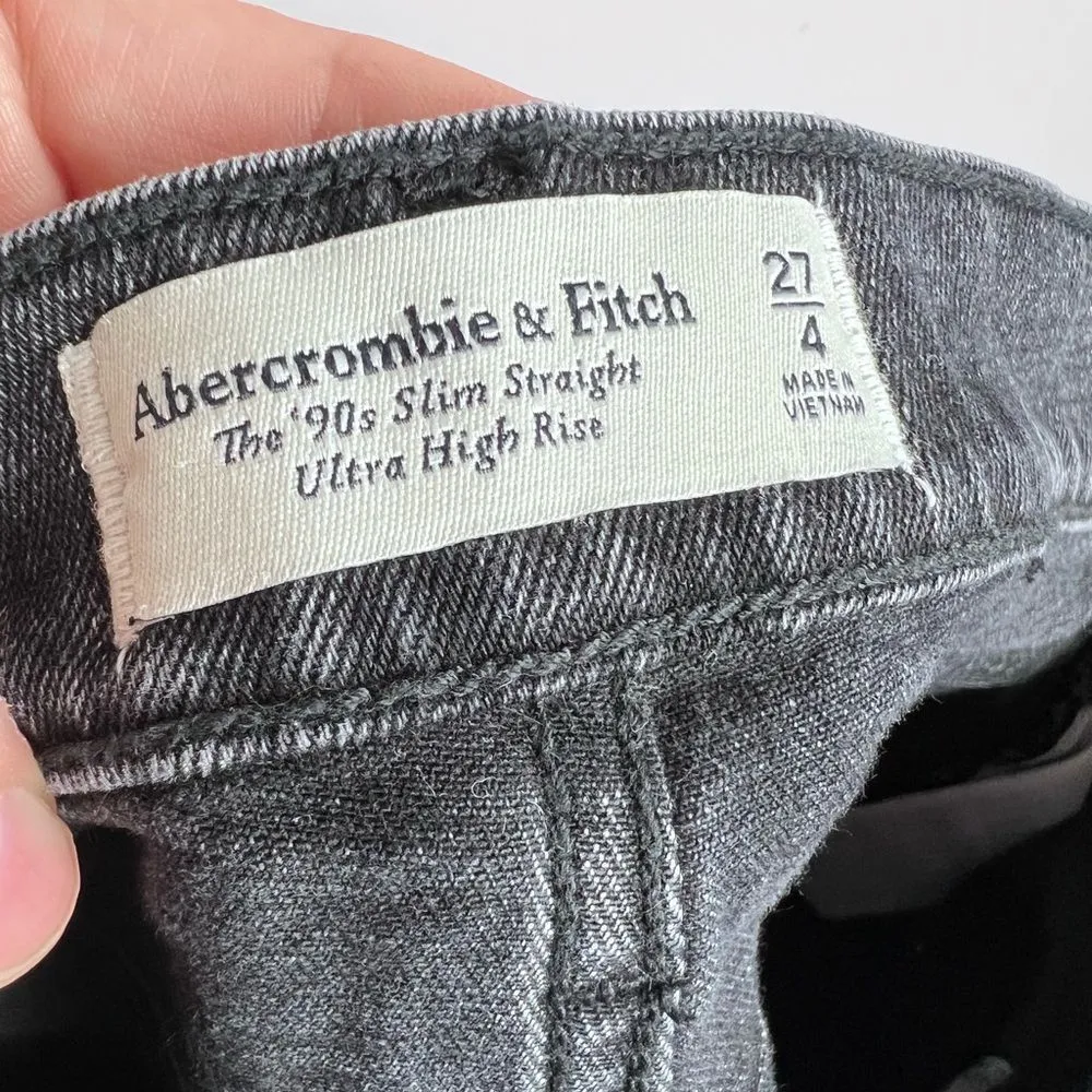 Abercrombie 90’s slim Straight Ultra High Rise Crossover Waistband Jeans size 27 - Image 6