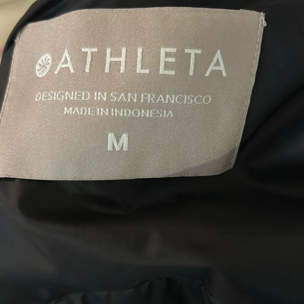 Athleta Puffer Jacket - Image 6