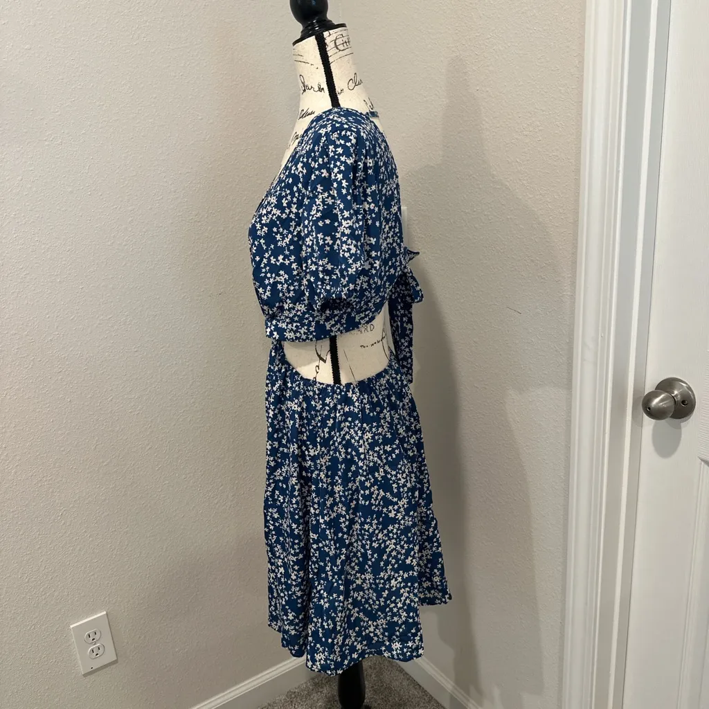 SHEIN Navy Floral Print Dress - Image 2