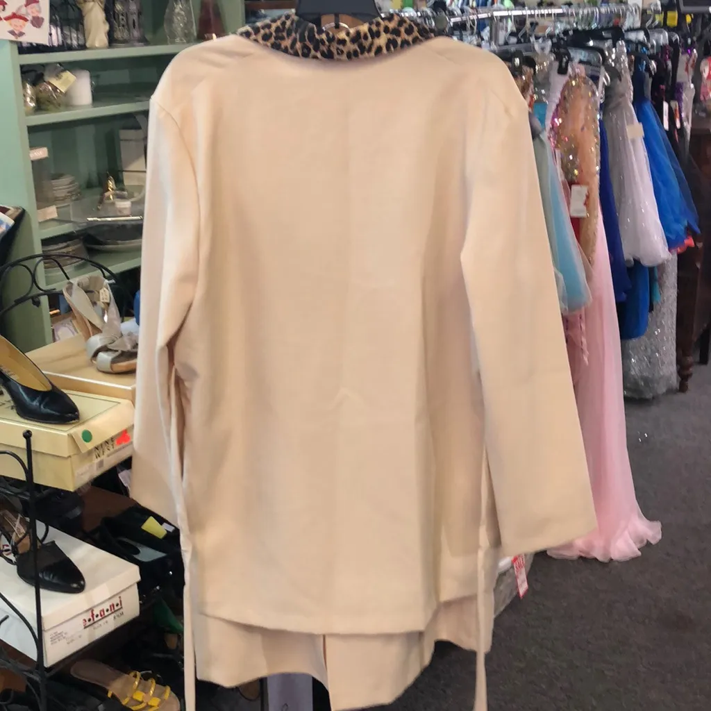 For You One tan szXL leopard print 2pc dress suit Size XL - Image 5