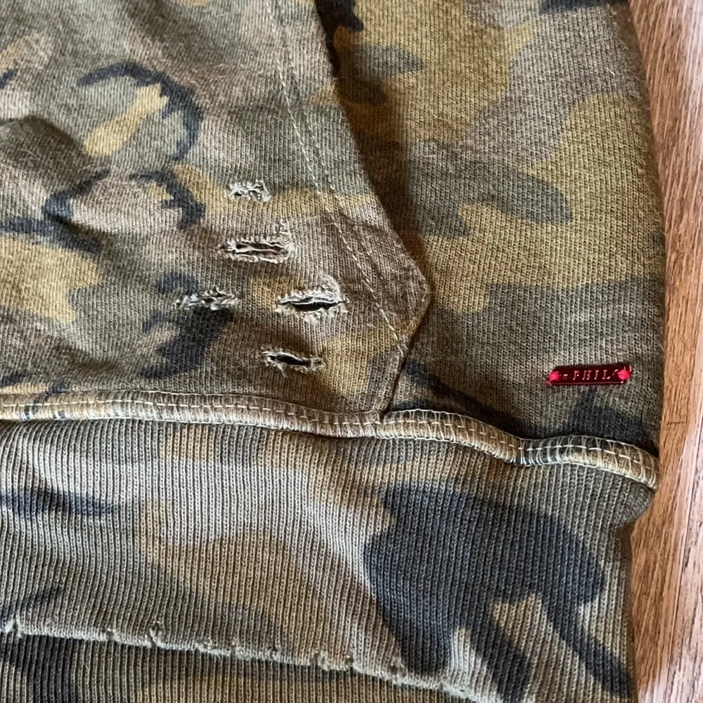 N: Philanthropy Gamble Distressed Hoodie in Olive Camouflage Size Small - Image 9