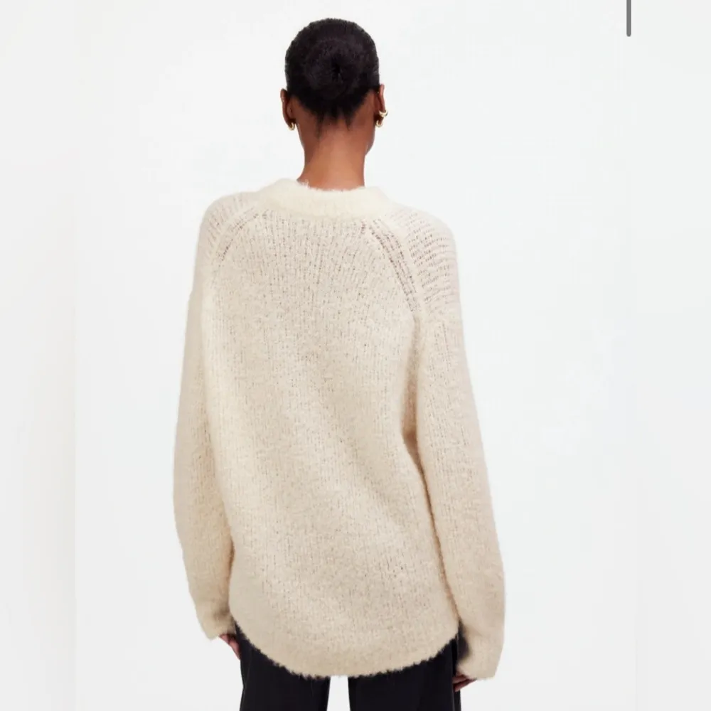 Womens Cream Colored Wool-Alpaca Blend Bouclé-Knit Oversized Sweater - Image 2