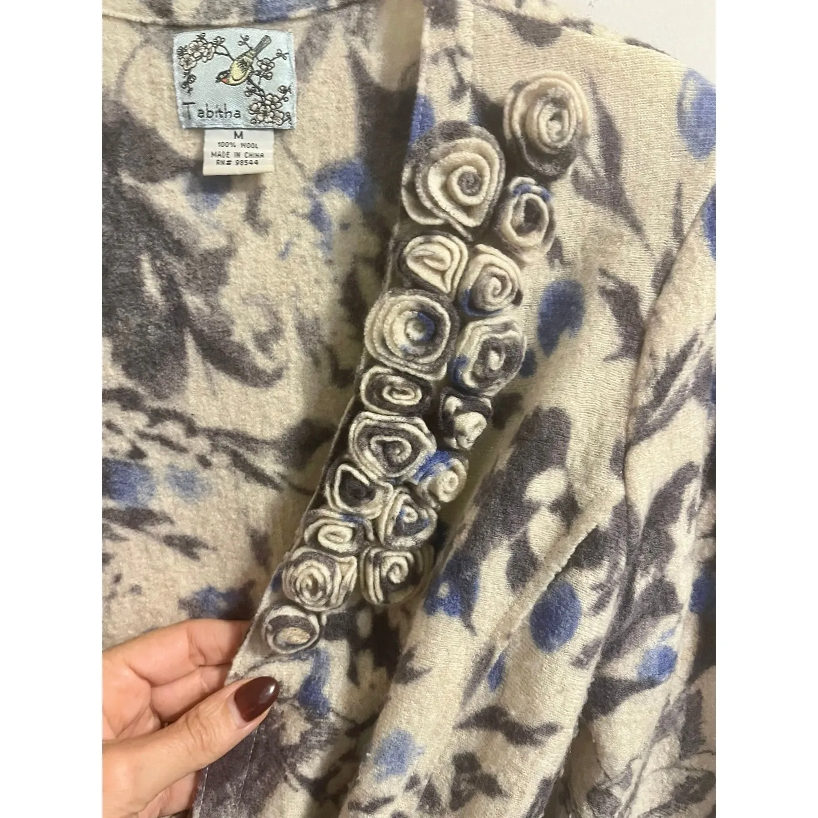 Anthropologie ‘Bud, Blossom and Blue Cardigan’ by Tabitha 100% Wool Women's sz M Size M - Image 5