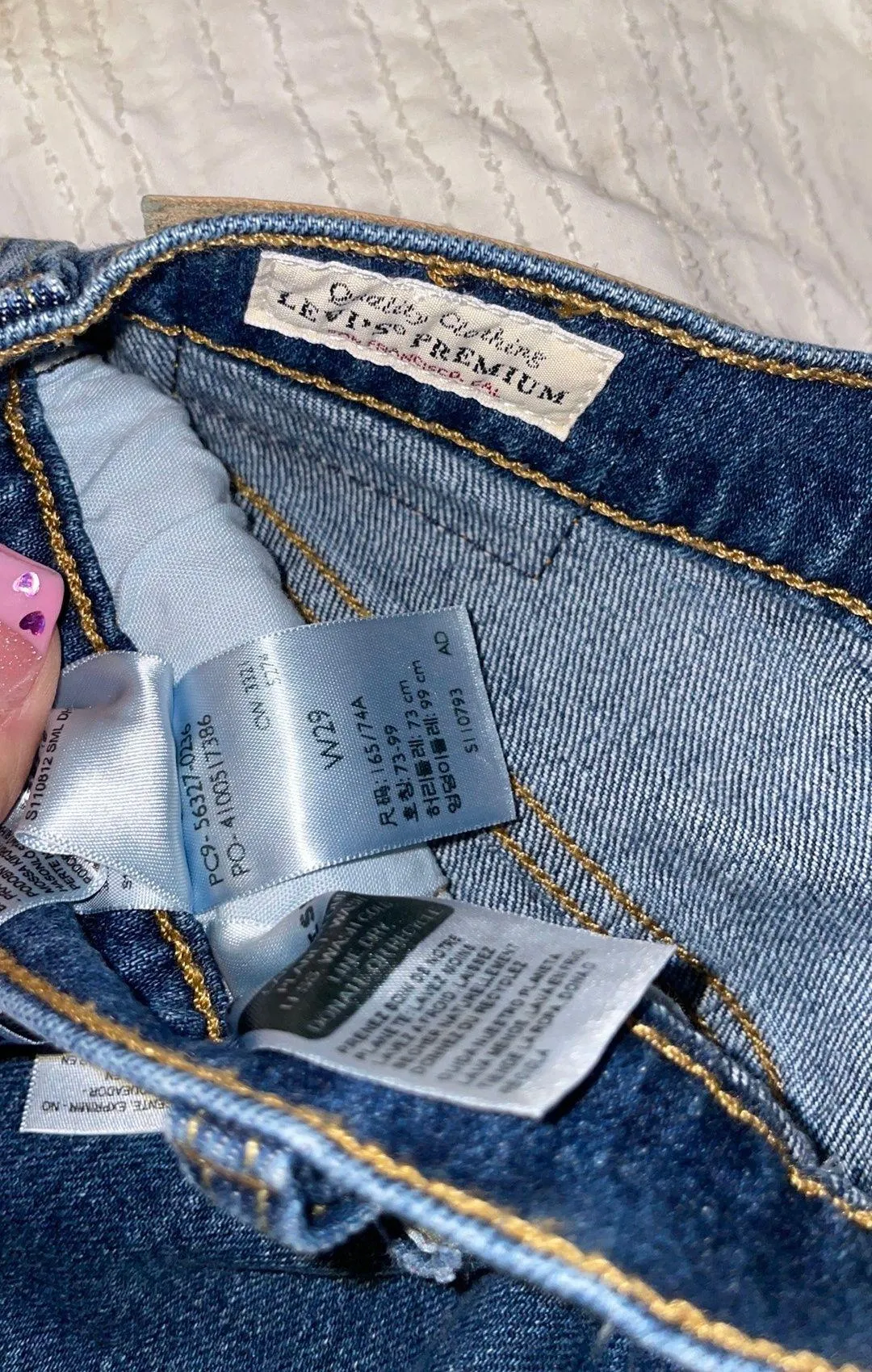 Levi’s 501 shorts size 29 - Image 3