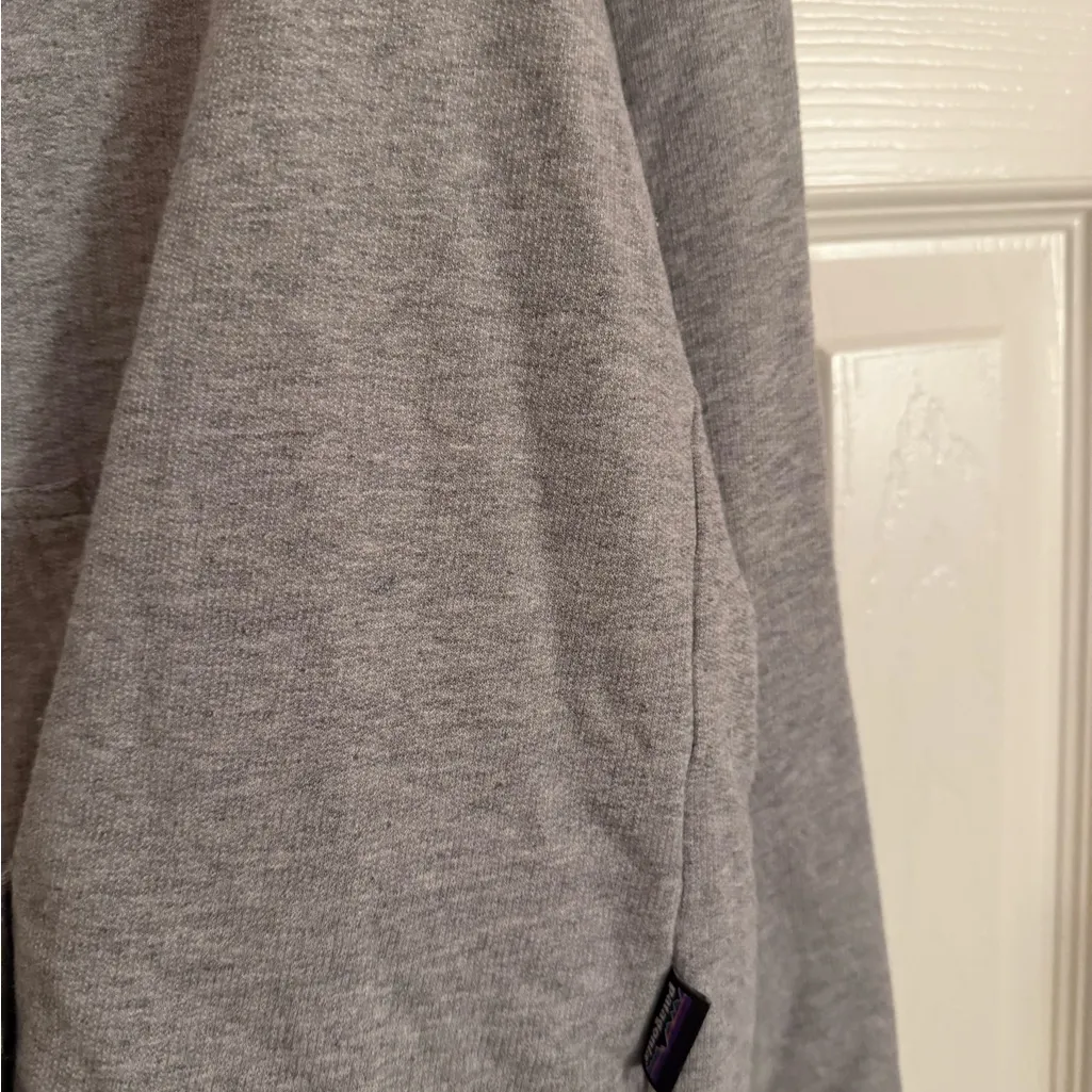 Patagonia  Hooded Pullover - Image 5