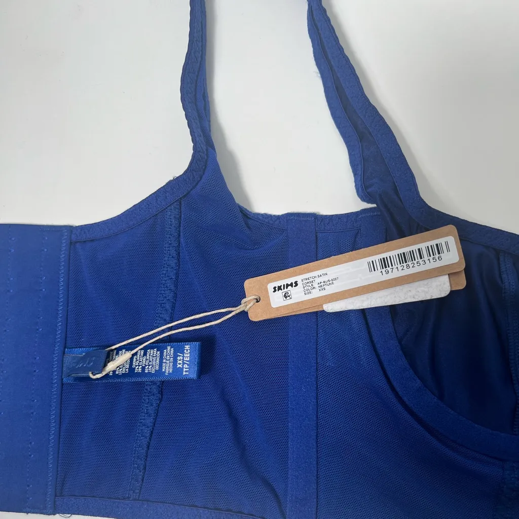 Skims Stretch Satin Corset in Neptune - Image 10