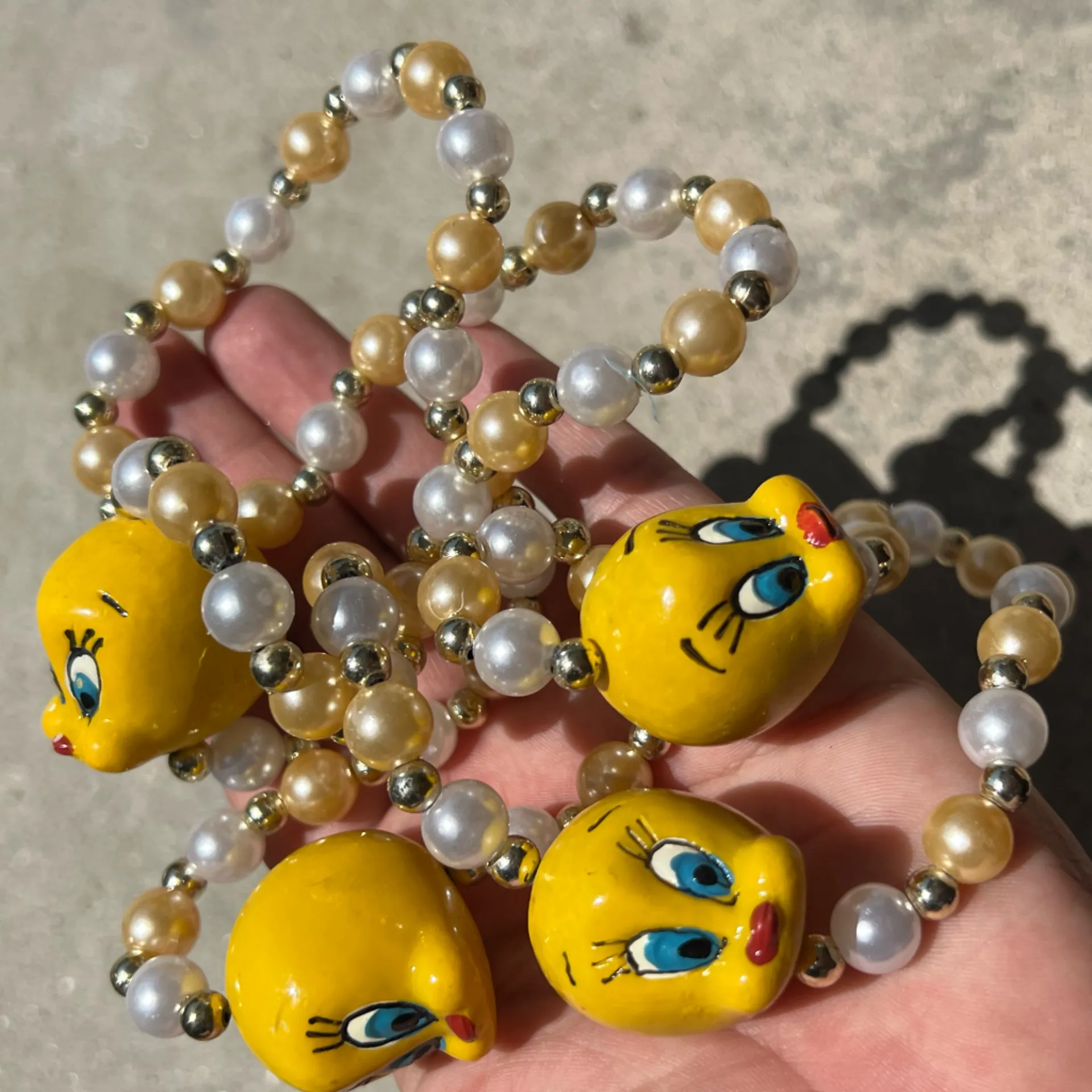 Vintage Tweety Bird Necklace 90’s Tweety Bird Quality Faux Pearl Sz 20” Gold - Image 8