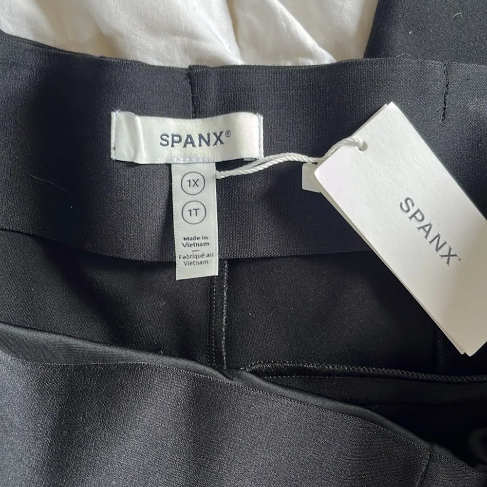 NWT Spanx "The Perfect Collection" ponte demi boot cut pants. Size 1X - Image 8