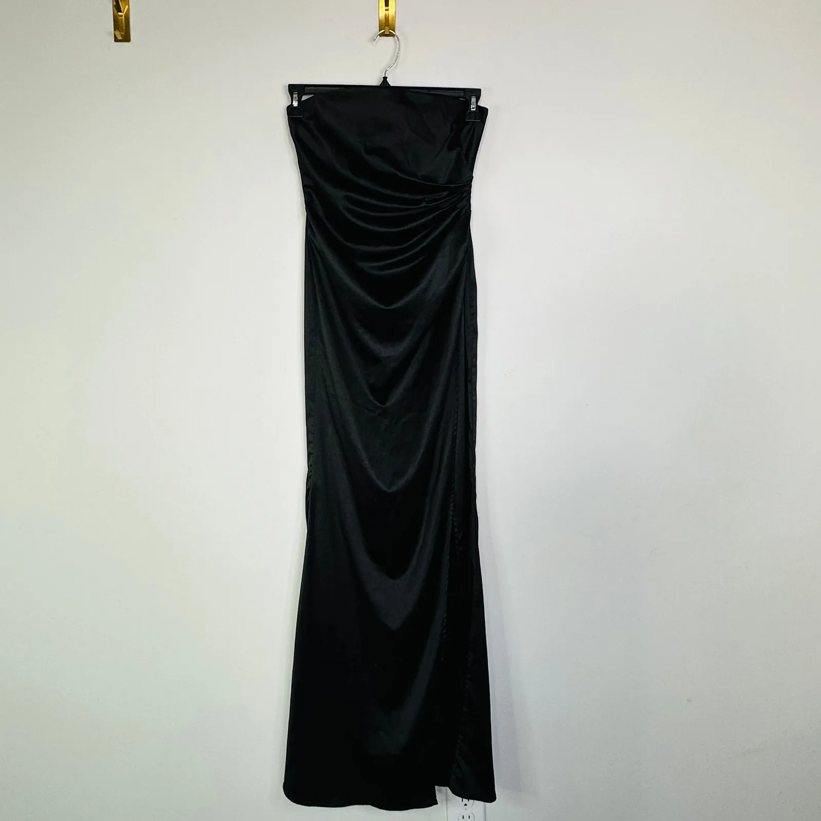Bayboo SAFIYA Maxi Dress Black High Slit Strapless cocktail Gown Size Medium - Image 3