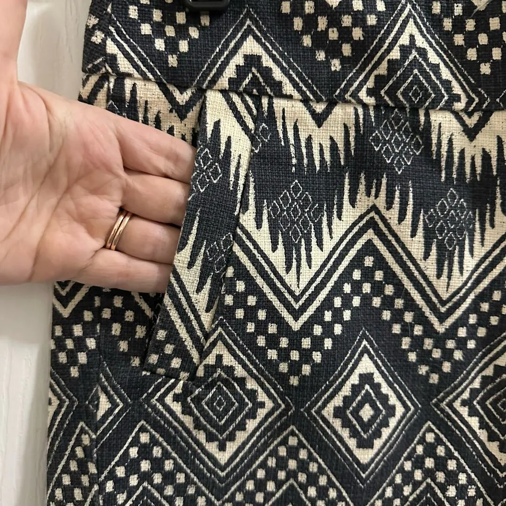 J.Crew Black White Aztec Print Shorts Size 4 Ikat Cute Classic Preppy - Image 3