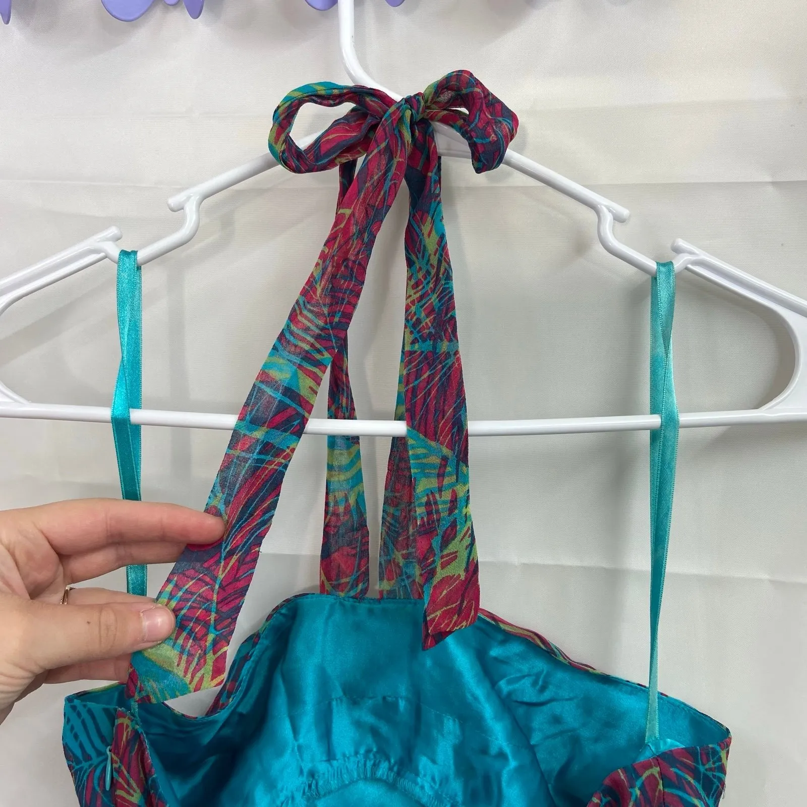 NWOT BCBGMAXAZRIA‎ women's pink blue halter sequins ruffle tropical silk dress - Image 5