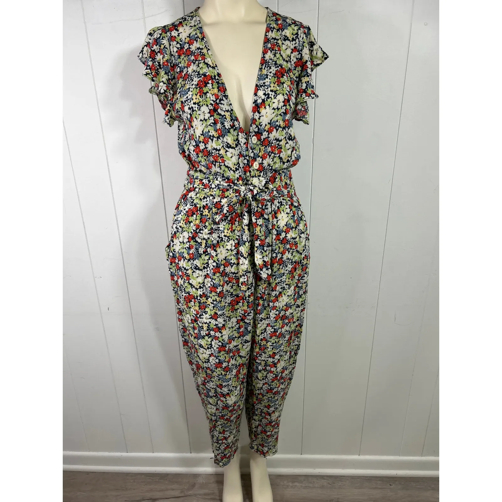 Free People X Revolve Ruffle Your Feather Floral V-Neck Jumpsuit. Size S - Image 6