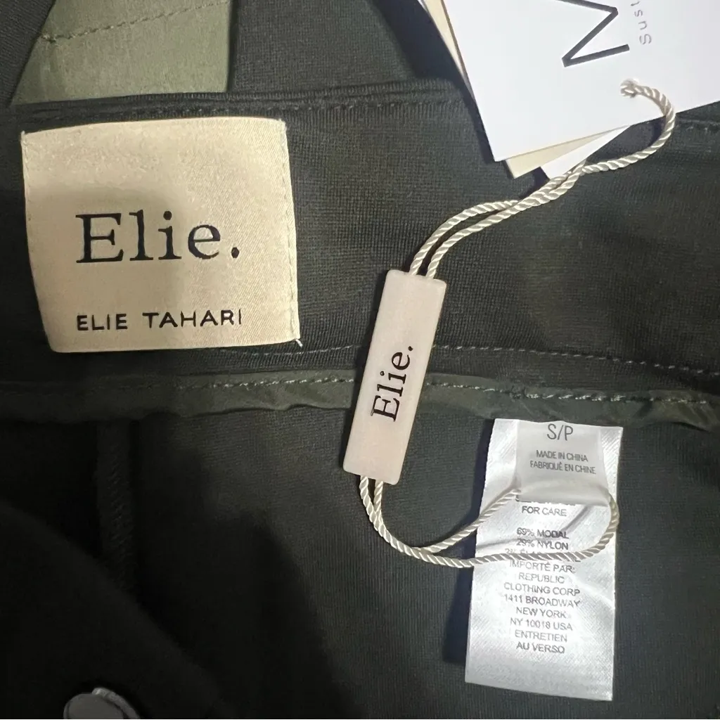 Elie Tahari Ponte Button Leggings with Button Detail in Deep Olive, Size S, NEW - Image 5