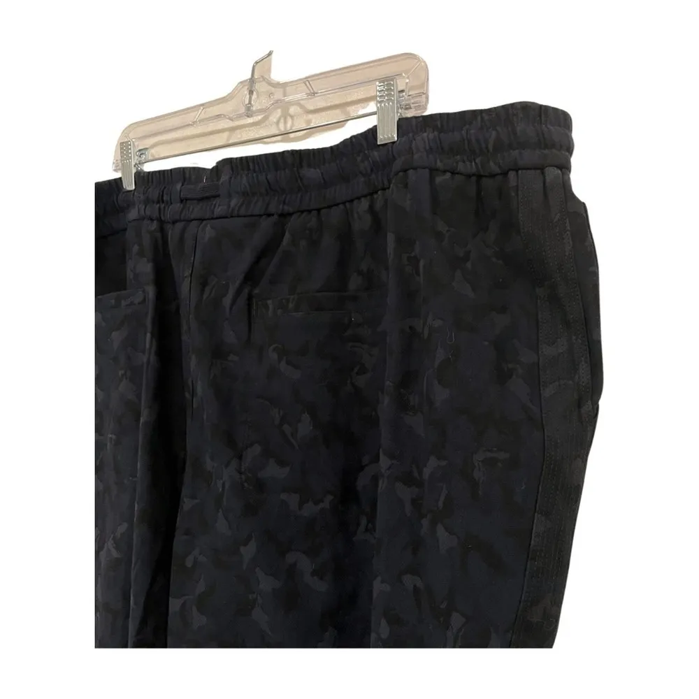 NWT Athleta Farallon Blue Camo Ankle Jogger Size 26 - Image 9