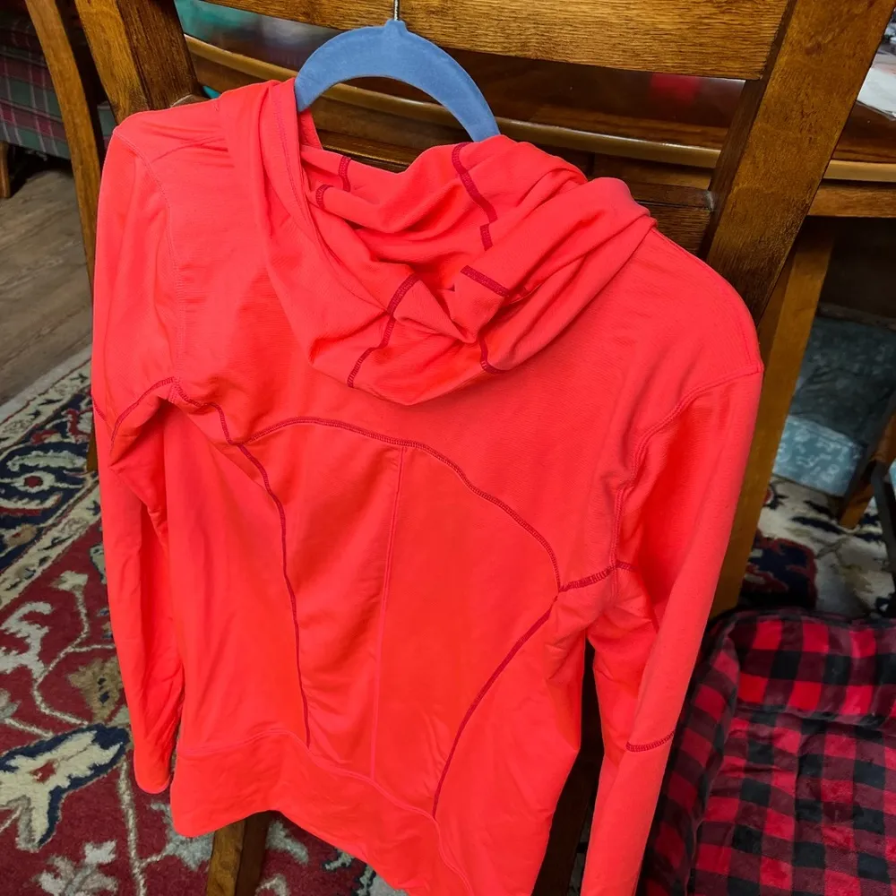 running top - Image 3