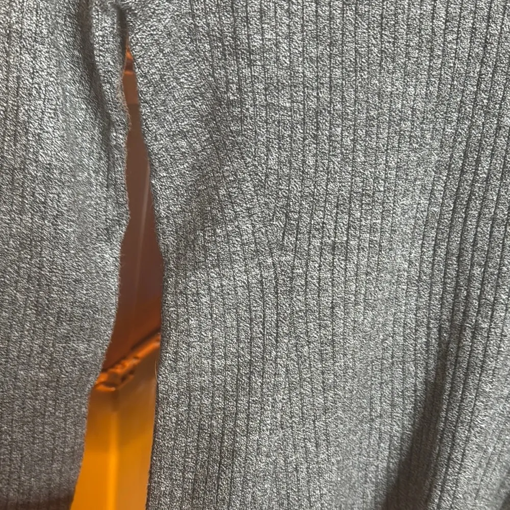 Divided H&M Charcoal Ribbed Knit Sweater Size Medium - Image 3