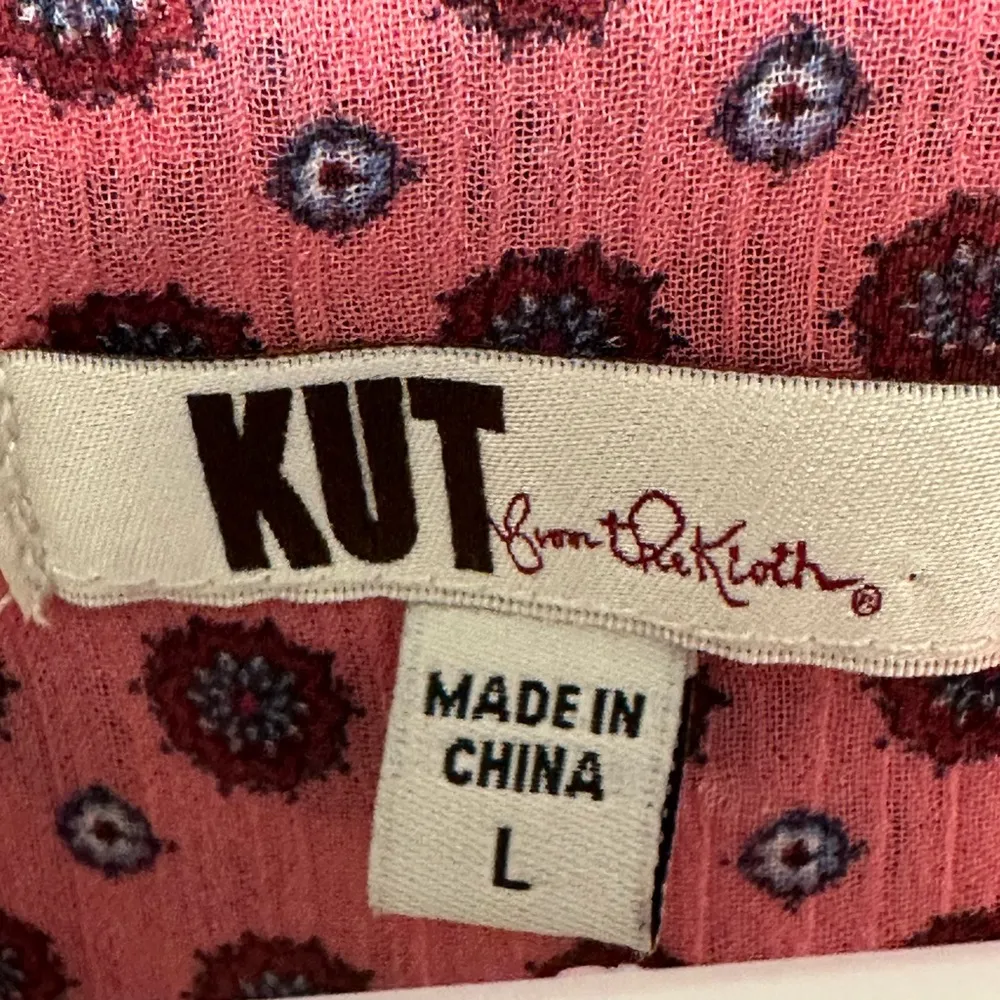 Kut from the Kluth sleeveless button down top - Image 3