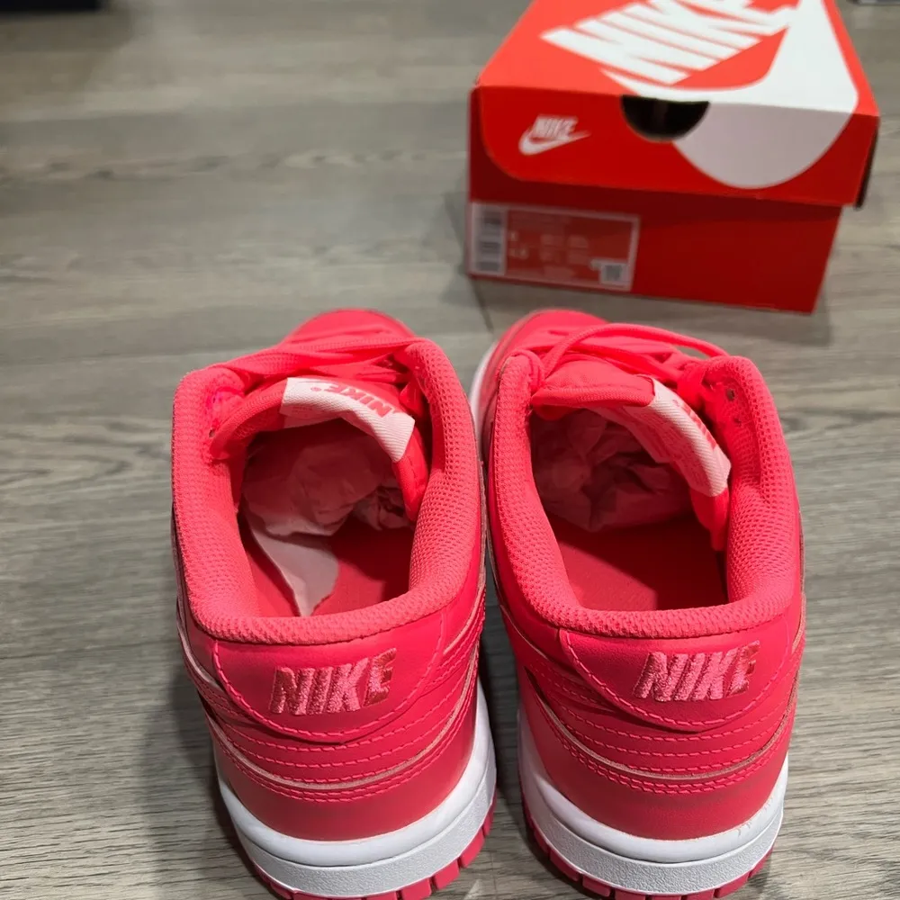 Nike Dunk Low Hyper Pink Sneakers DZ5196-600 Women’s Size 6 New with Box - Image 6