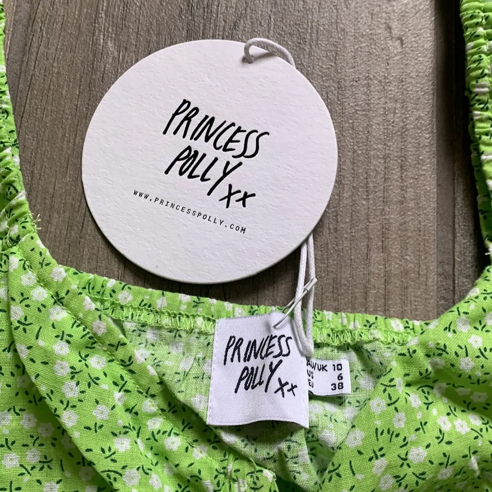 Princess Polly Laguna top in green - Image 3