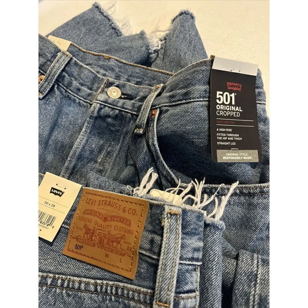 Levi's Premium 501 Original Cropped Women's Sz 30x26 Button Fly Distressed Jeans - Image 8