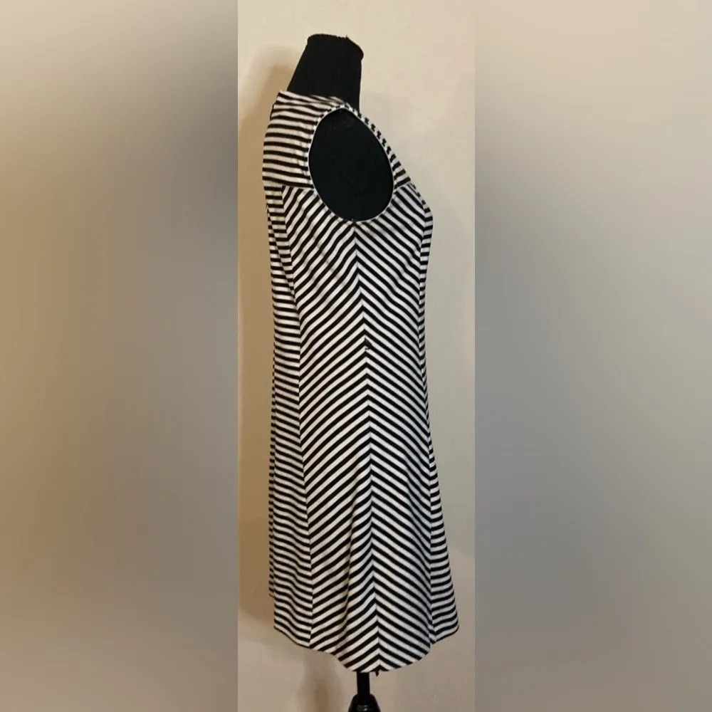 Michael Michael Kors- Black and‎ white striped sleeveless mini dress size 4 - Image 2