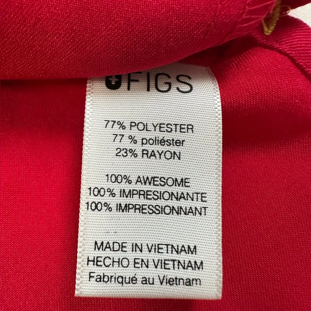 Figs Scrubs Top Women’s Stretch Pockets Pink With Yellow Logo Medical Wear - Image 10