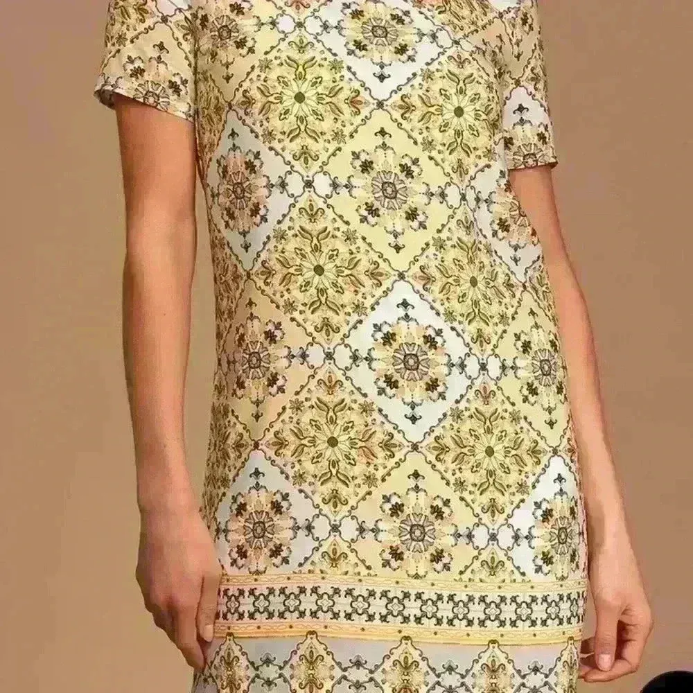Dandy Lion Yellow Print Shift Dress - Image 2