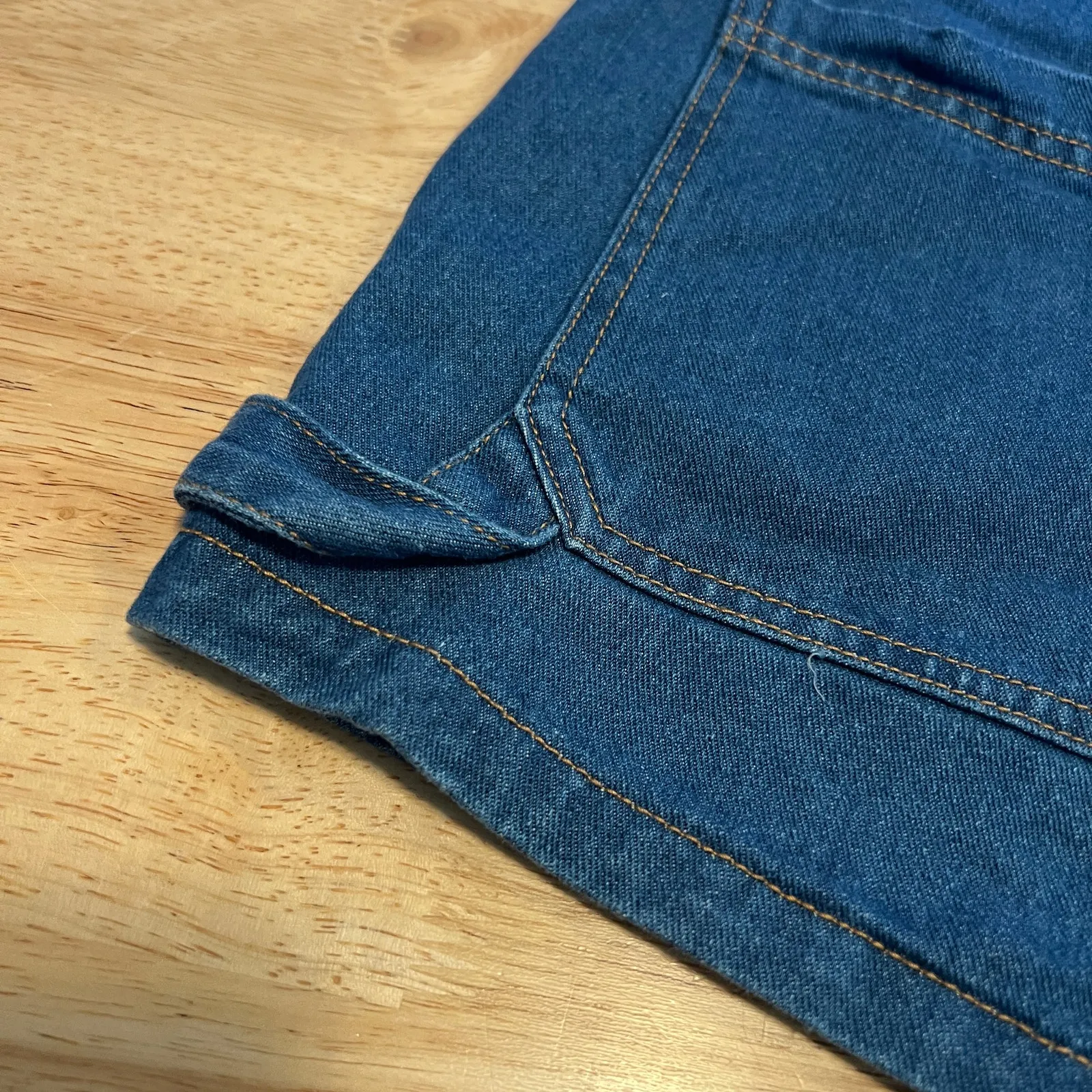 Wild Fable Women's Dark Wash Cargo Utility Midi Denim Shorts - Size 8 - NWT - Image 3