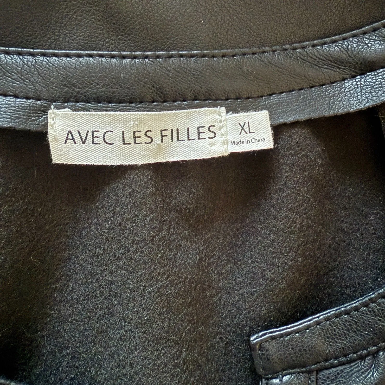 Avec Les Filles Raglan Sleeve Black Faux Leather Button Up Blouse Sz XL - Image 4