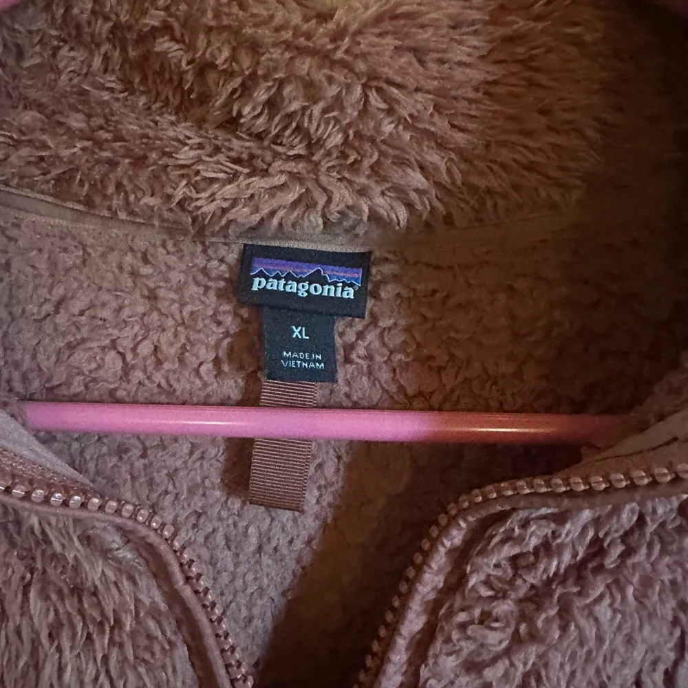 Patagonia sweater! Quarter zip teddy bear brown soft fuzzy sweatshirt! Womens XL - Image 2