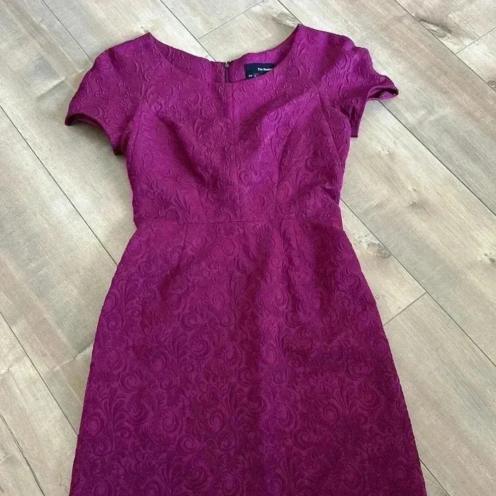 The Kooples Sheath Dress Burgundy Magenta Jacquard  Textured Sz 34 (US Sz 4) - Image 2